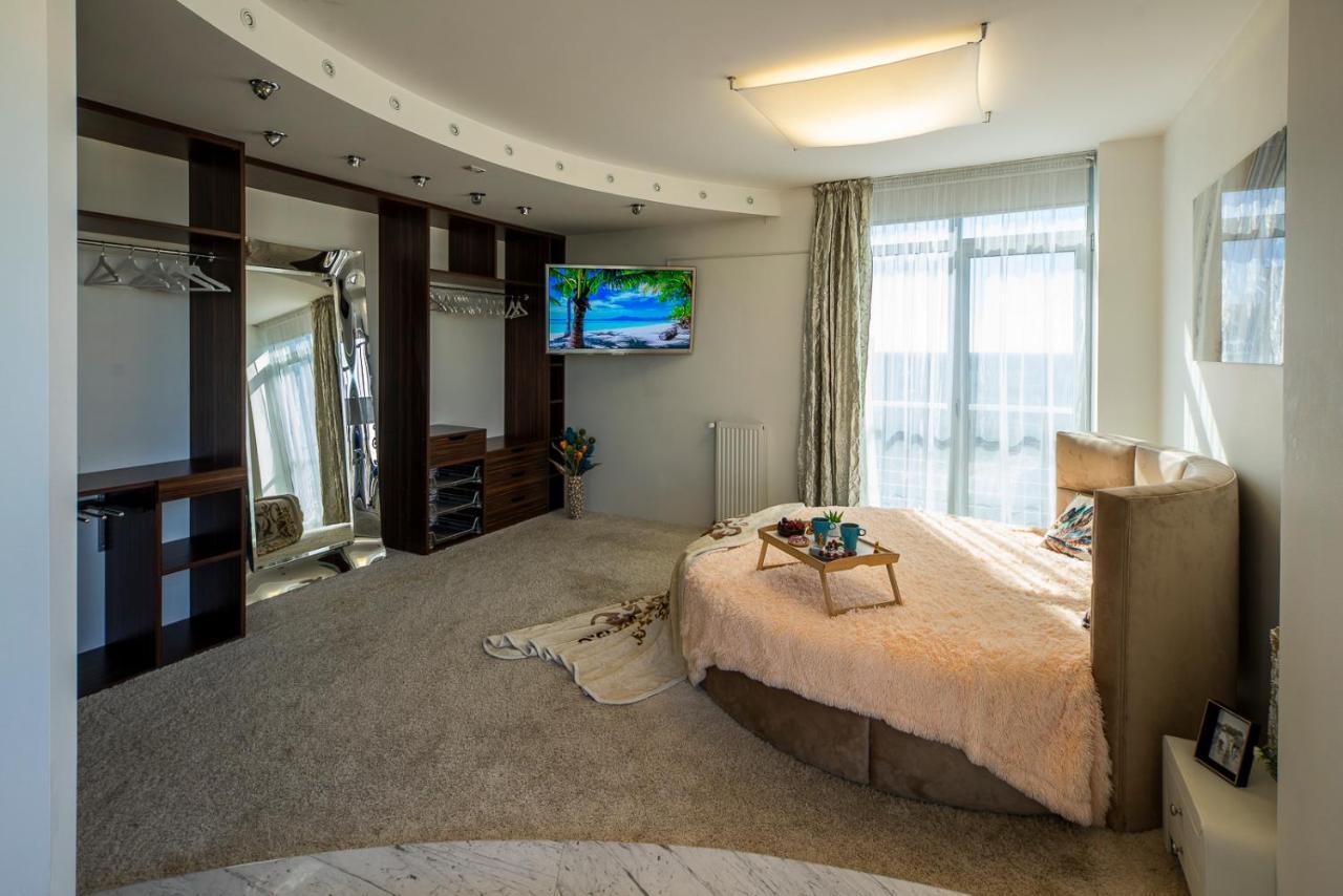Skyhouse Riga Private Penthouse And Spa Exterior photo